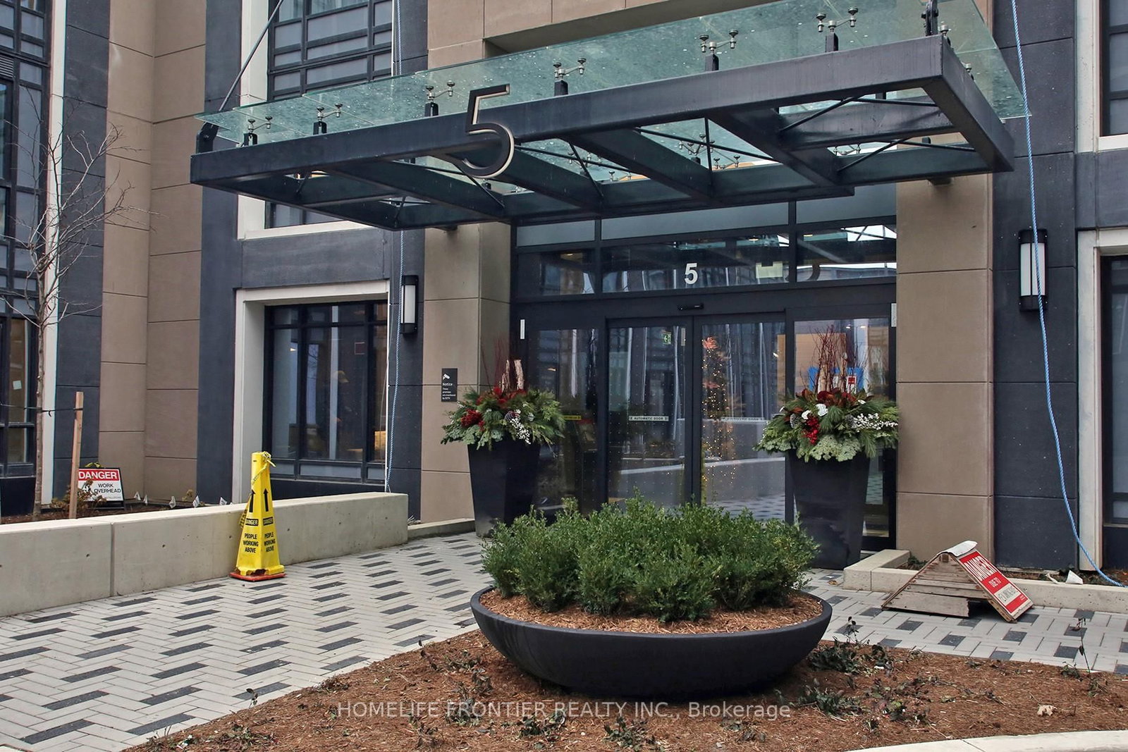 5 Mabelle Avenue, Unit PH36 - Photo 3