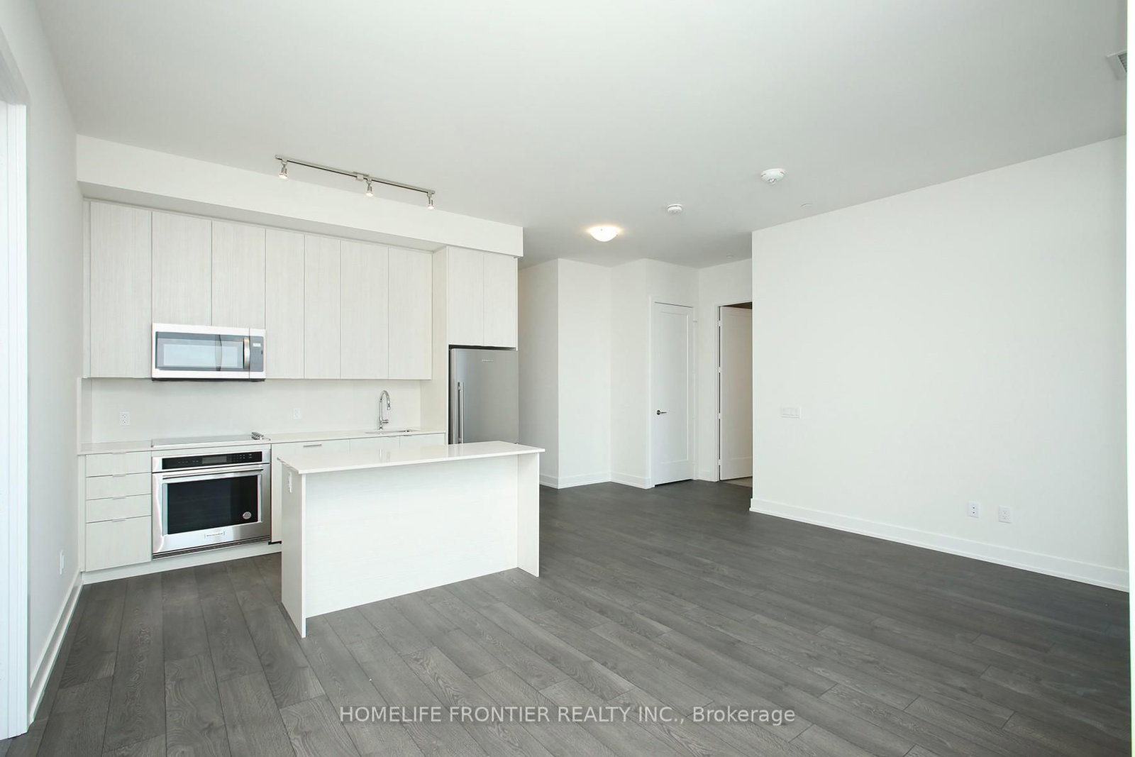 5 Mabelle Avenue, Unit PH36 - Photo 4