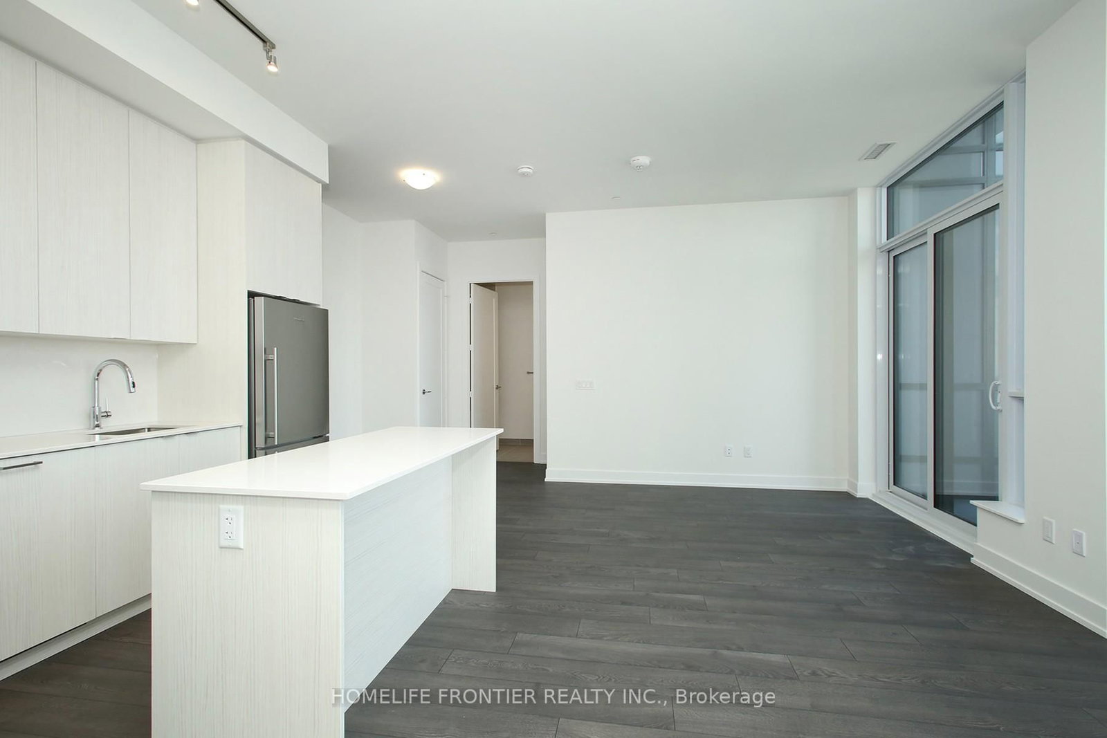 5 Mabelle Avenue, Unit PH36 - Photo 5