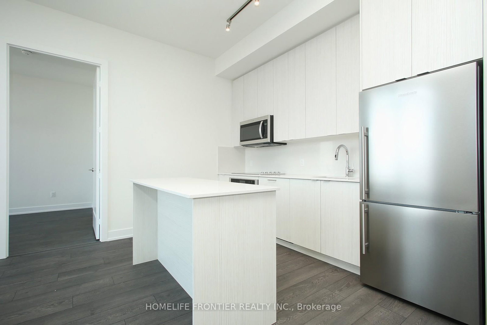 5 Mabelle Avenue, Unit PH36 - Photo 8