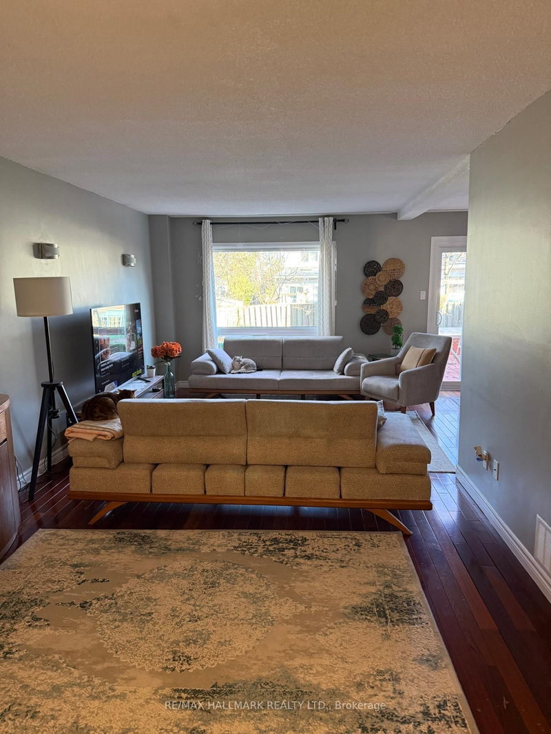 MAIN FLOOR - 2793 Quill Cres, Mississauga, L5N 2G8 | Image 3