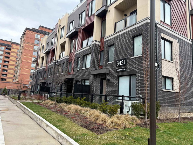 home for lease on 4-3421 Ridgeway Dr Drive