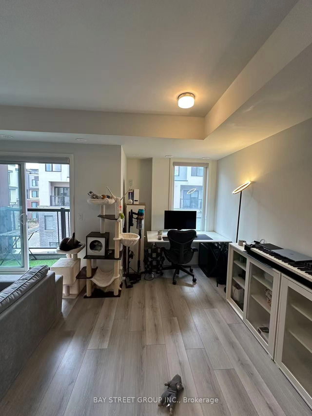 4 - 3421 Ridgeway Dr Drive