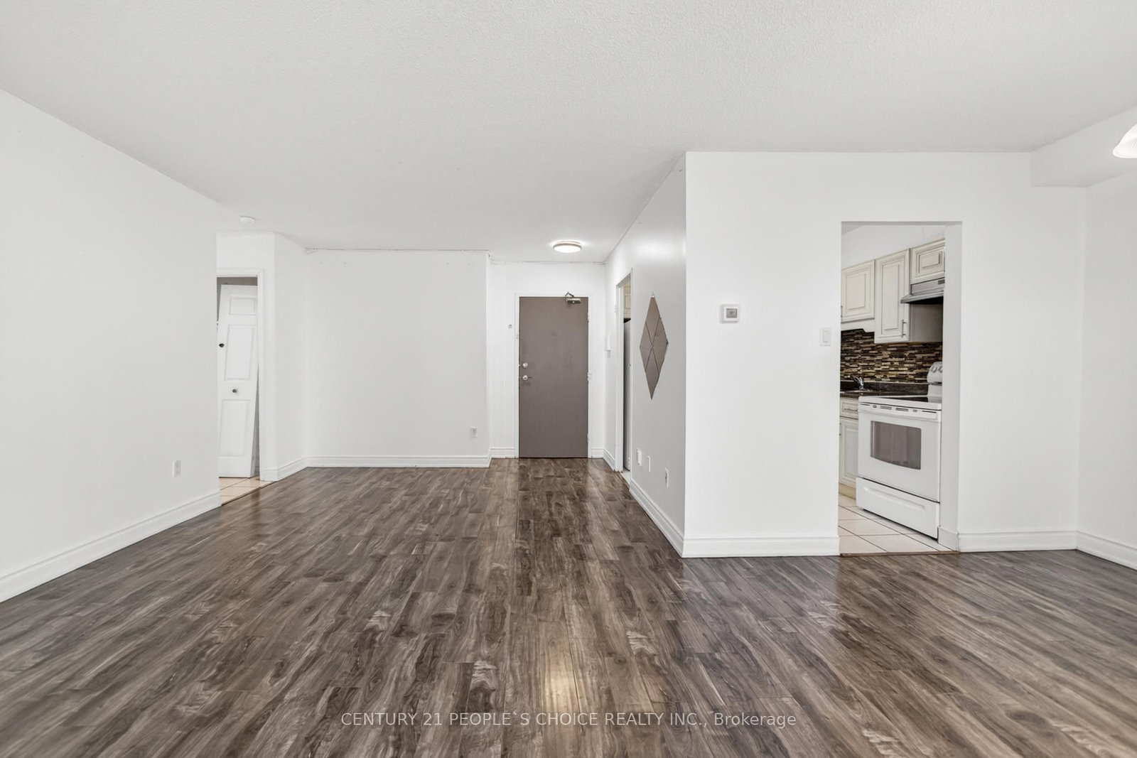 3390 Weston Road, Unit 902 - Photo 11