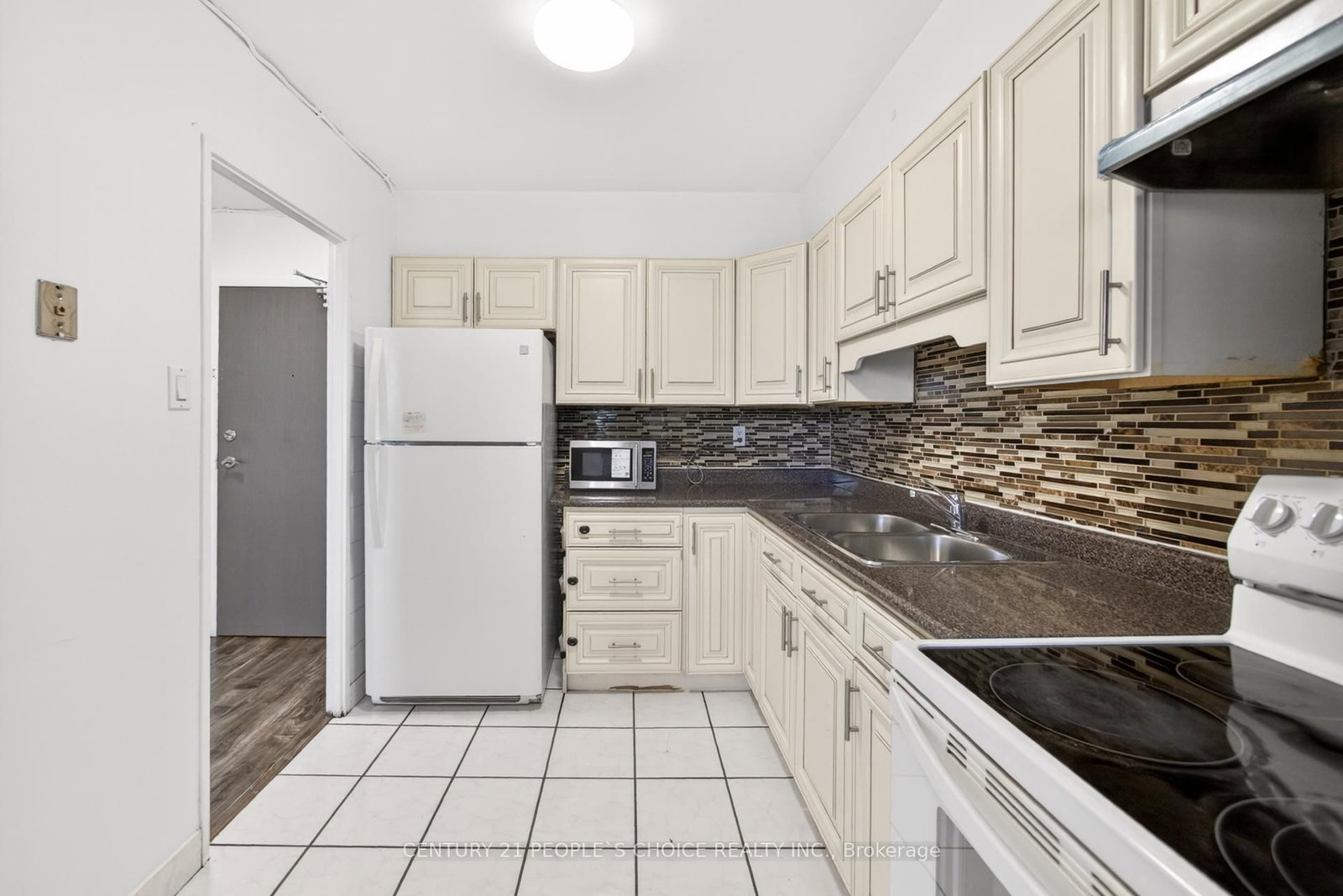 3390 Weston Road, Unit 902 - Photo 17