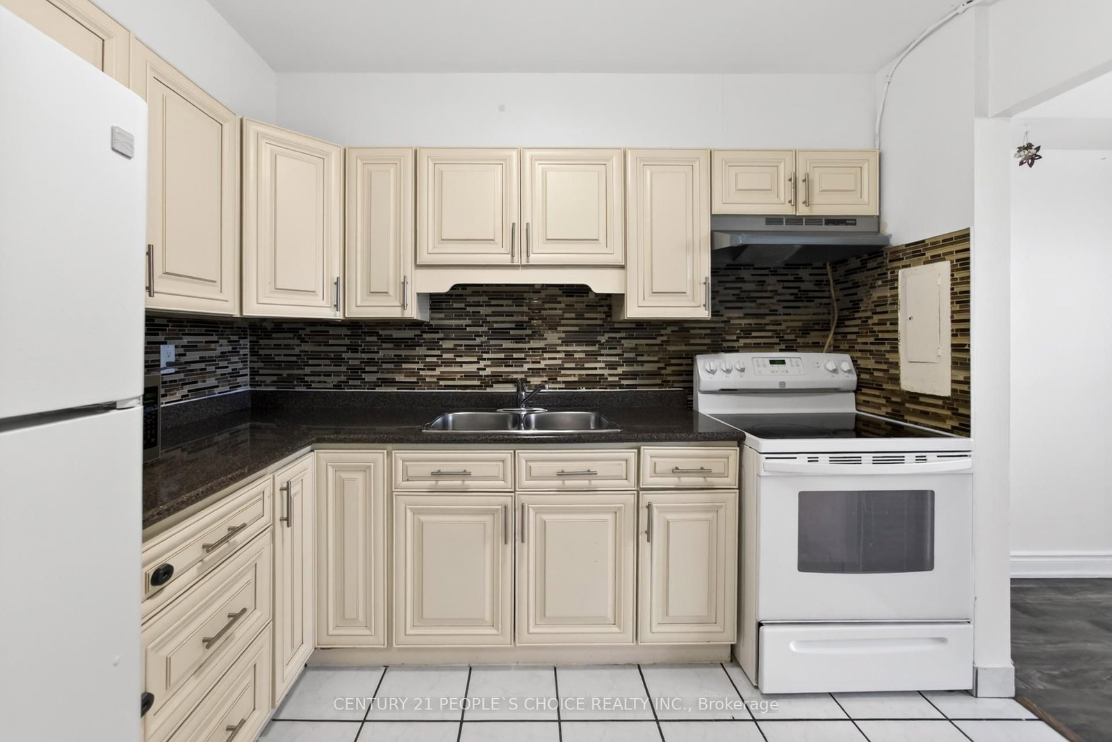 3390 Weston Road, Unit 902 - Photo 20