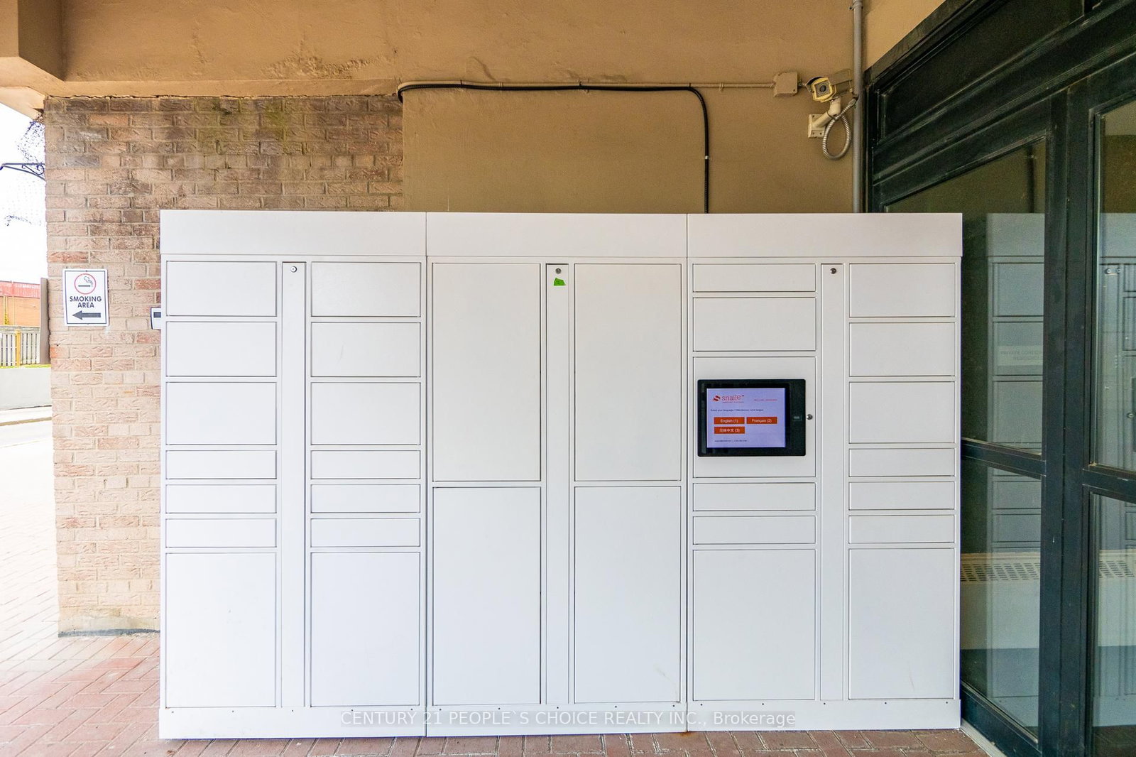 3390 Weston Road, Unit 902 - Photo 4