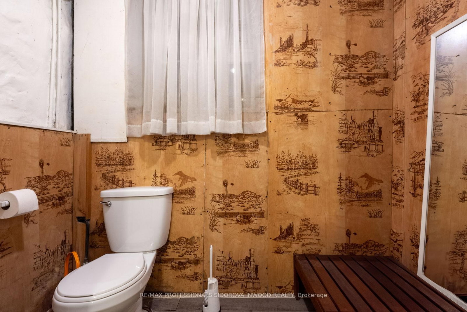 1665 Bloor Street W - Photo 18