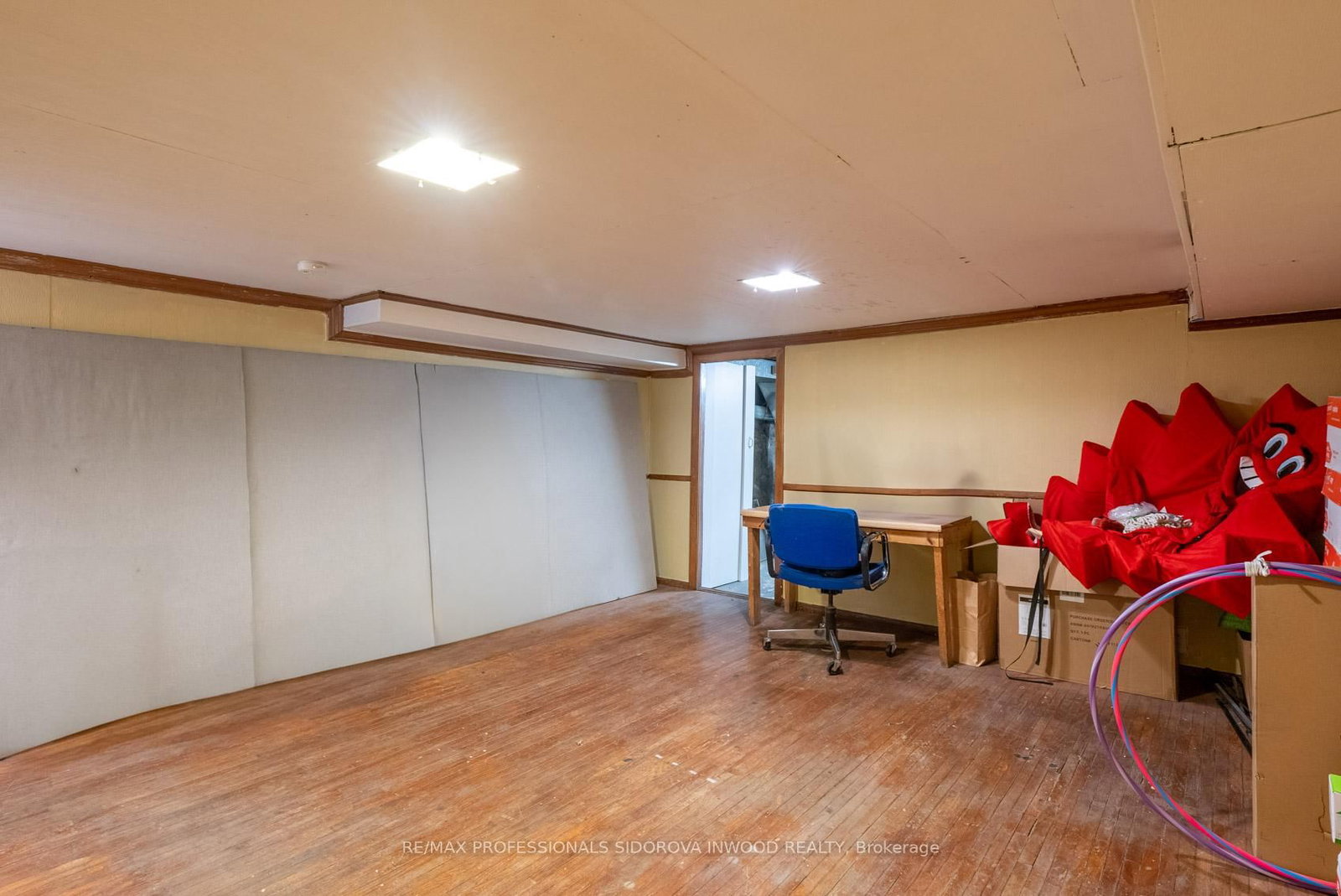 1665 Bloor Street W - Photo 20