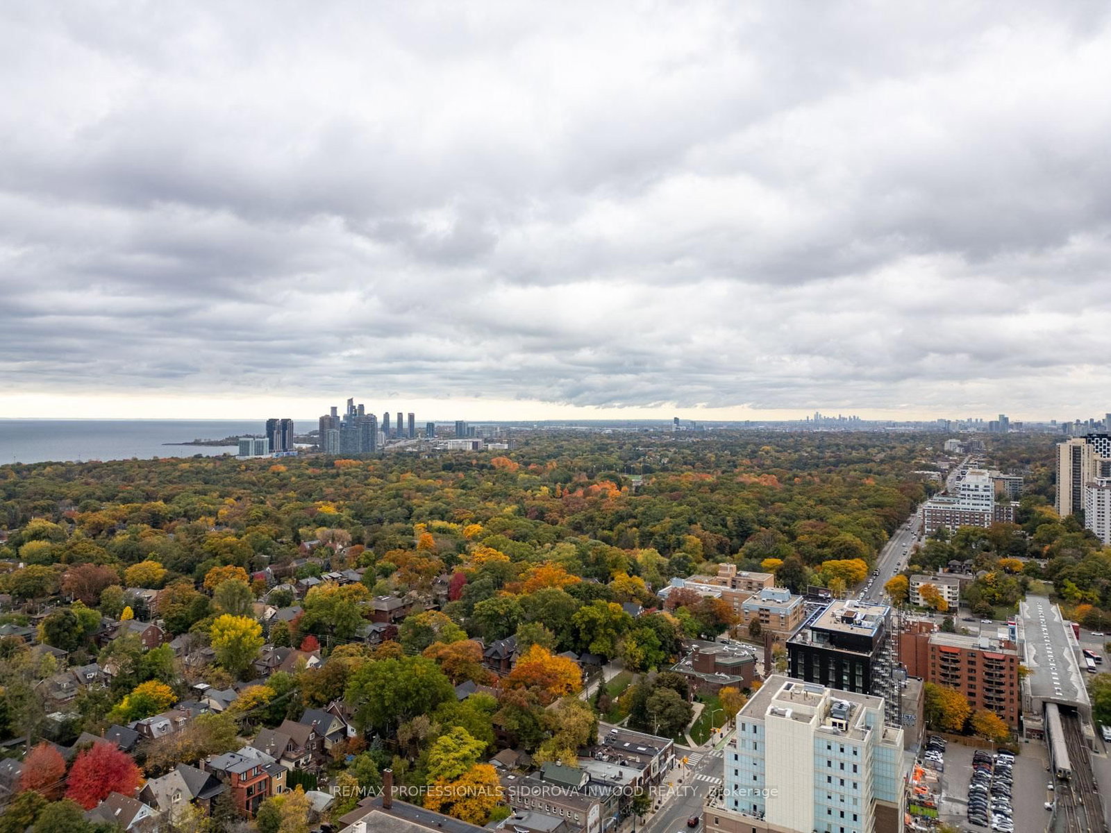 1665 Bloor Street W - Photo 27