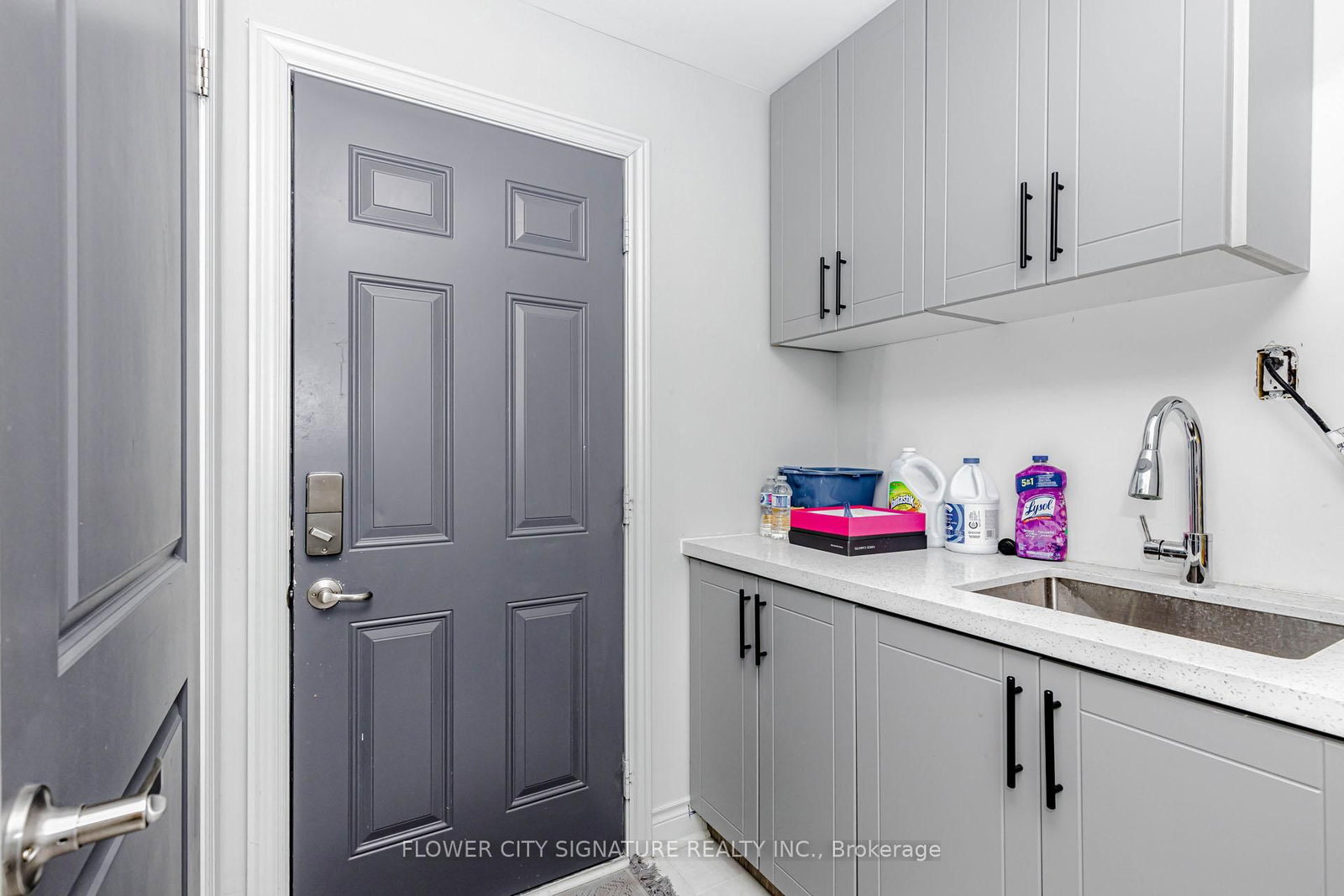 Detached House for sale at 116 Morningside Drive, Halton Hills, Ontario, L7G 0M2 - Georgetown - MLS: W12990858