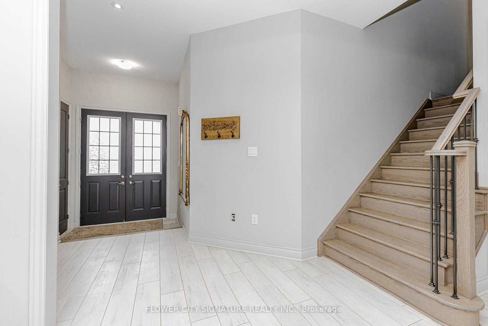 Detached House for sale at 116 Morningside Drive, Halton Hills, Ontario, L7G 0M2 - Georgetown - MLS: W12990858