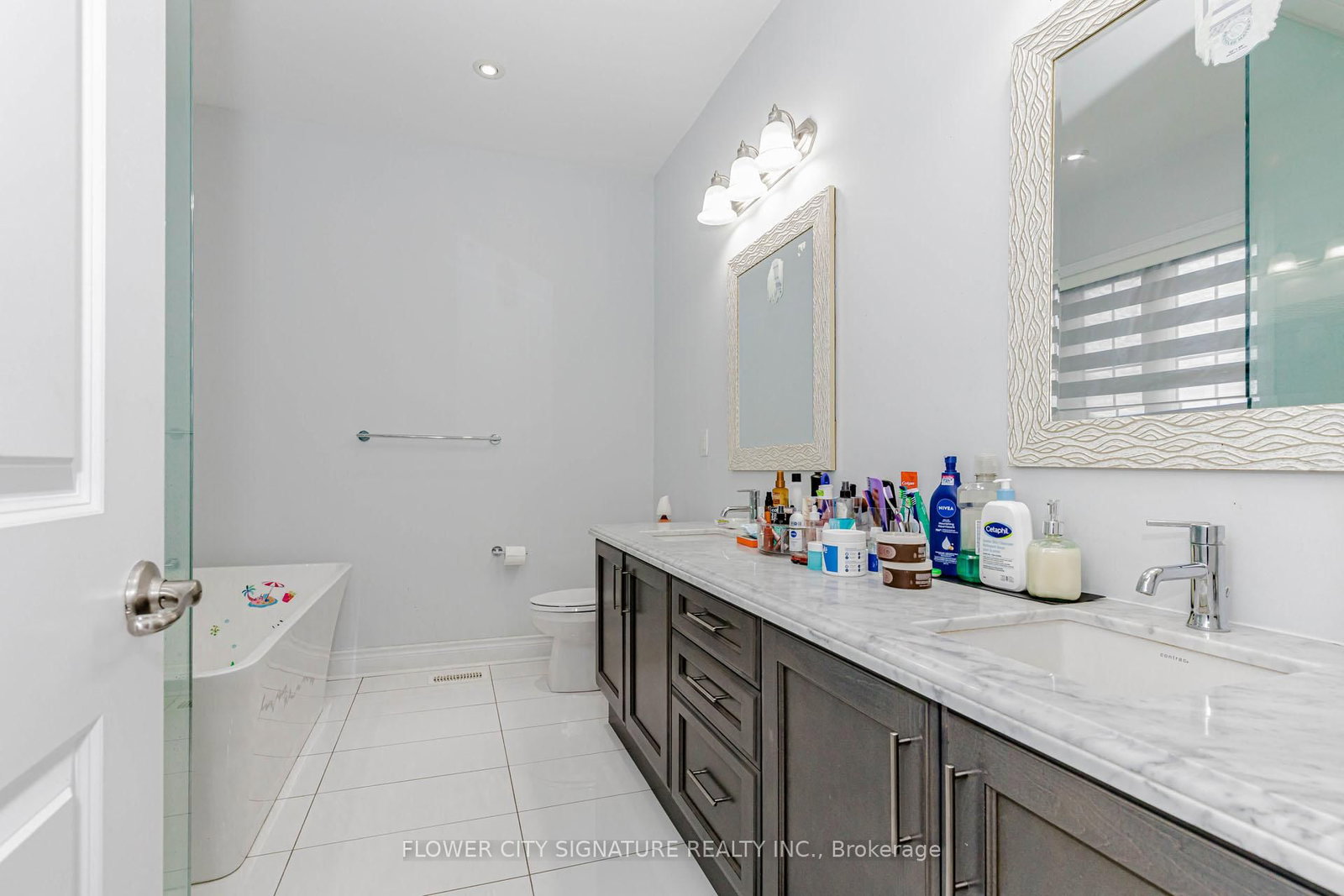 Detached House for sale at 116 Morningside Drive, Halton Hills, Ontario, L7G 0M2 - Georgetown - MLS: W12990858