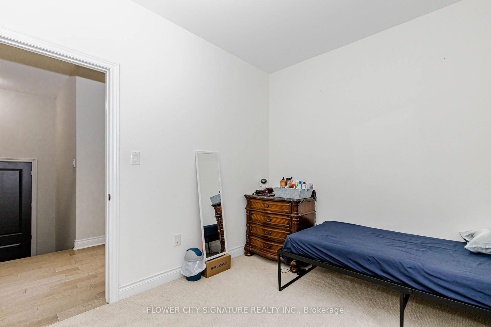 Detached House for sale at 116 Morningside Drive, Halton Hills, Ontario, L7G 0M2 - Georgetown - MLS: W12990858