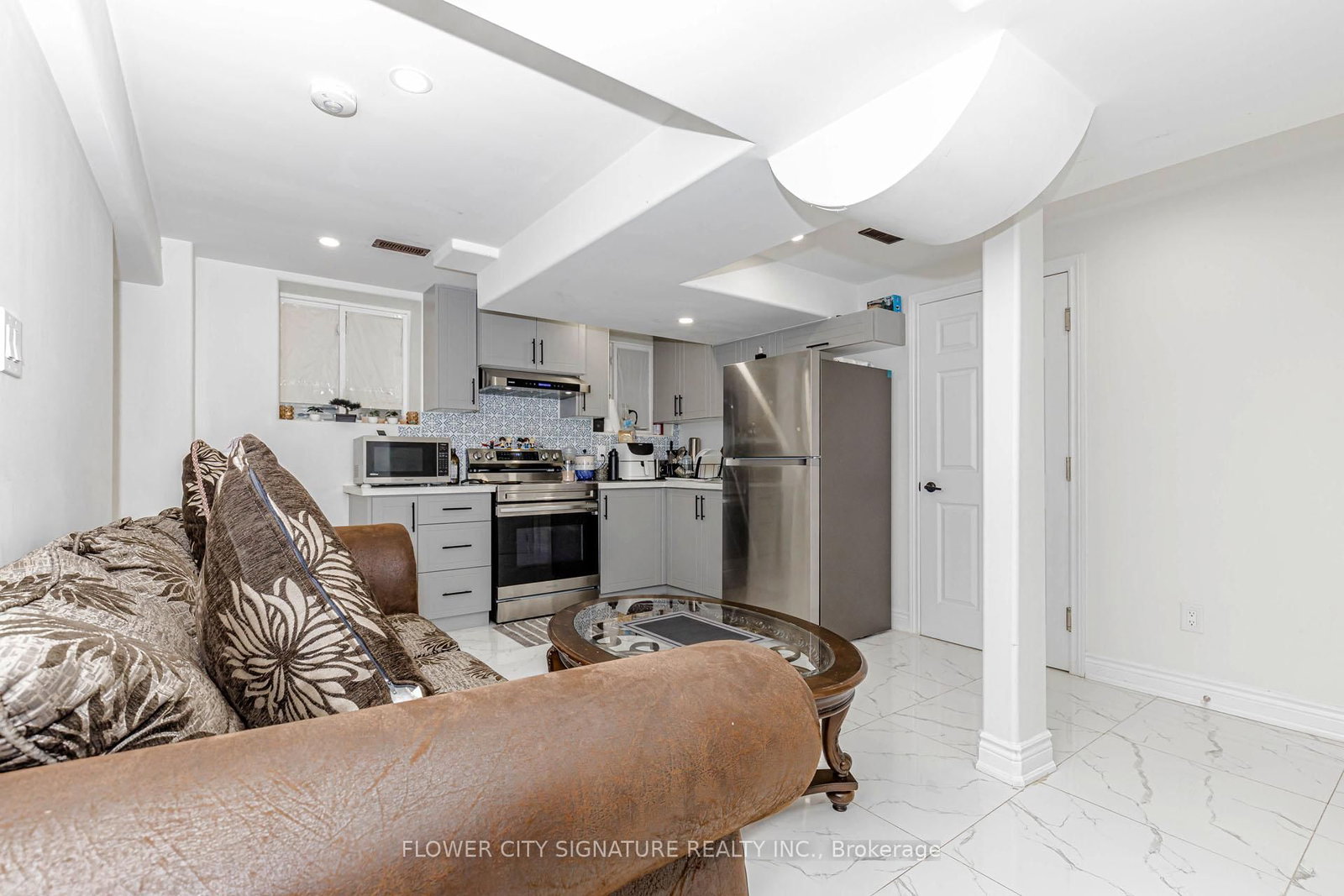 Detached House for sale at 116 Morningside Drive, Halton Hills, Ontario, L7G 0M2 - Georgetown - MLS: W12990858