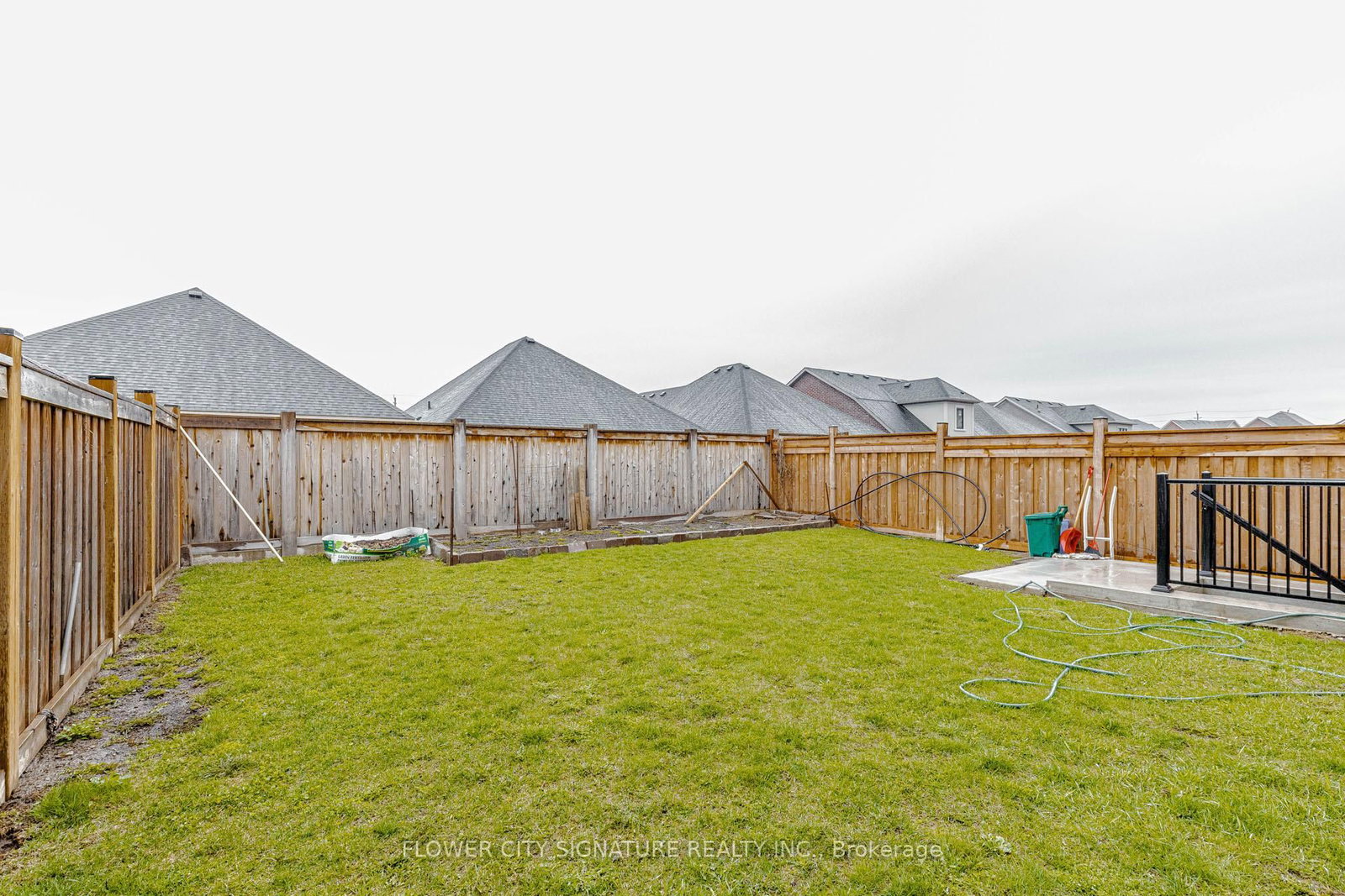 Detached House for sale at 116 Morningside Drive, Halton Hills, Ontario, L7G 0M2 - Georgetown - MLS: W12990858