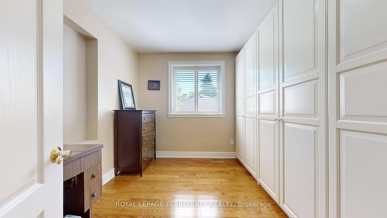 134 Hadrian Drive • Toronto, ON photo 24