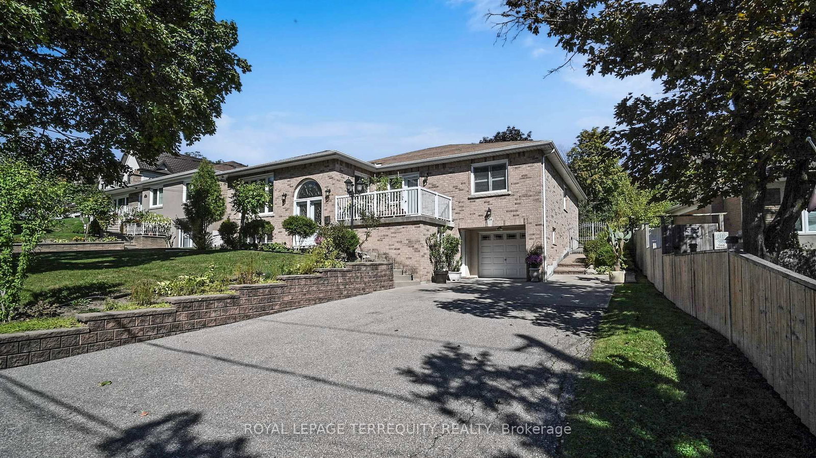 134 Hadrian Drive, Toronto, ON, photo 4