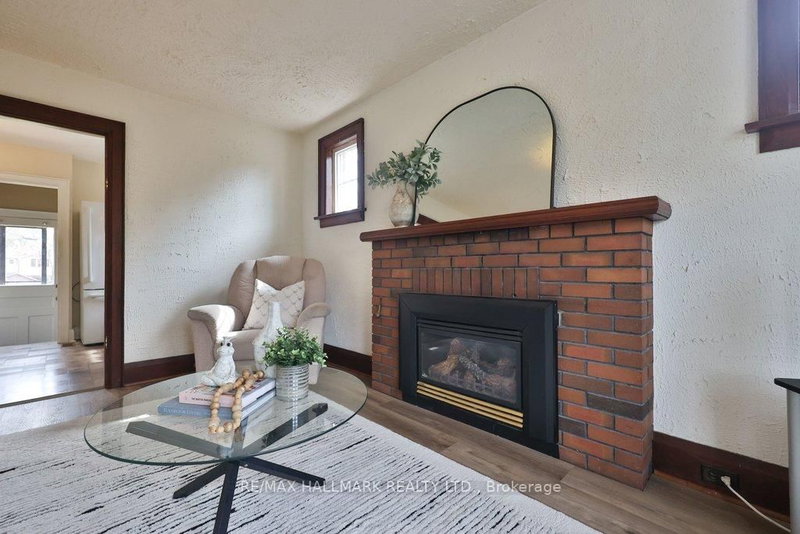 116 Mill St S, Brampton, L6Y 1T3 | Image 3