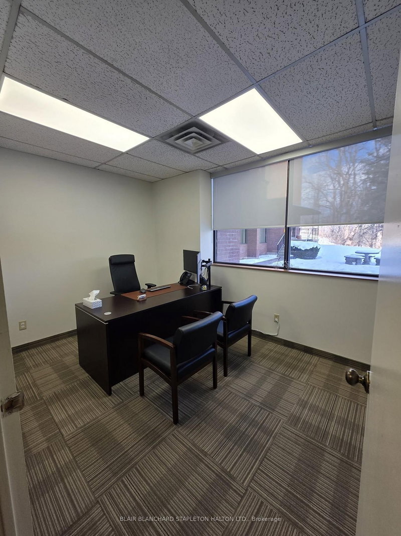 103 - 3600 Billings Crt, Burlington, L7N 3N6 | Image 3