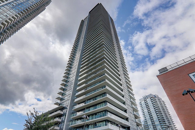 2004 - 10 Park Lawn Road