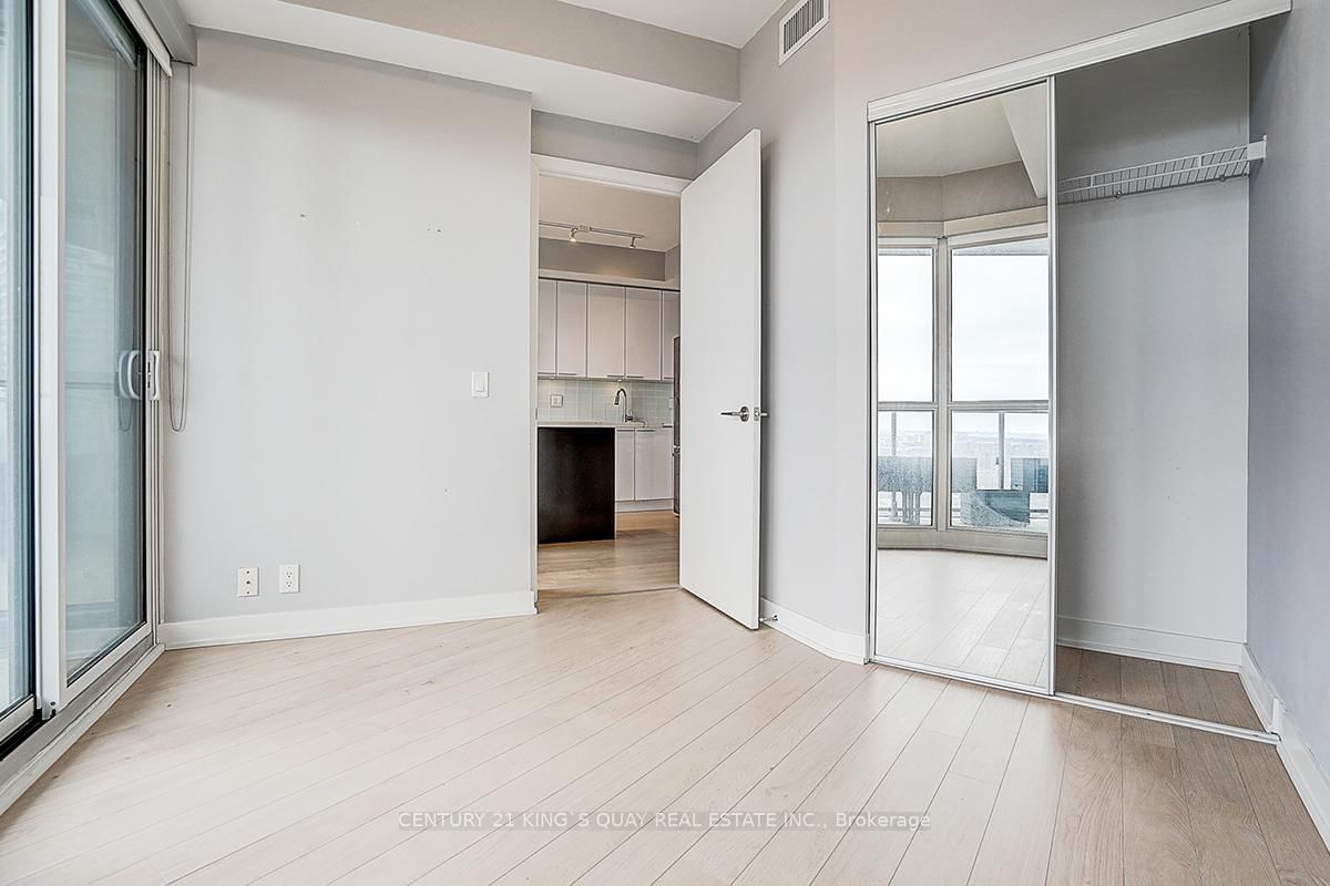 Condo for lease at 2004-10 Park Lawn Road, Toronto, Ontario, M8Y 0H9 - Mimico - MLS: W12991066