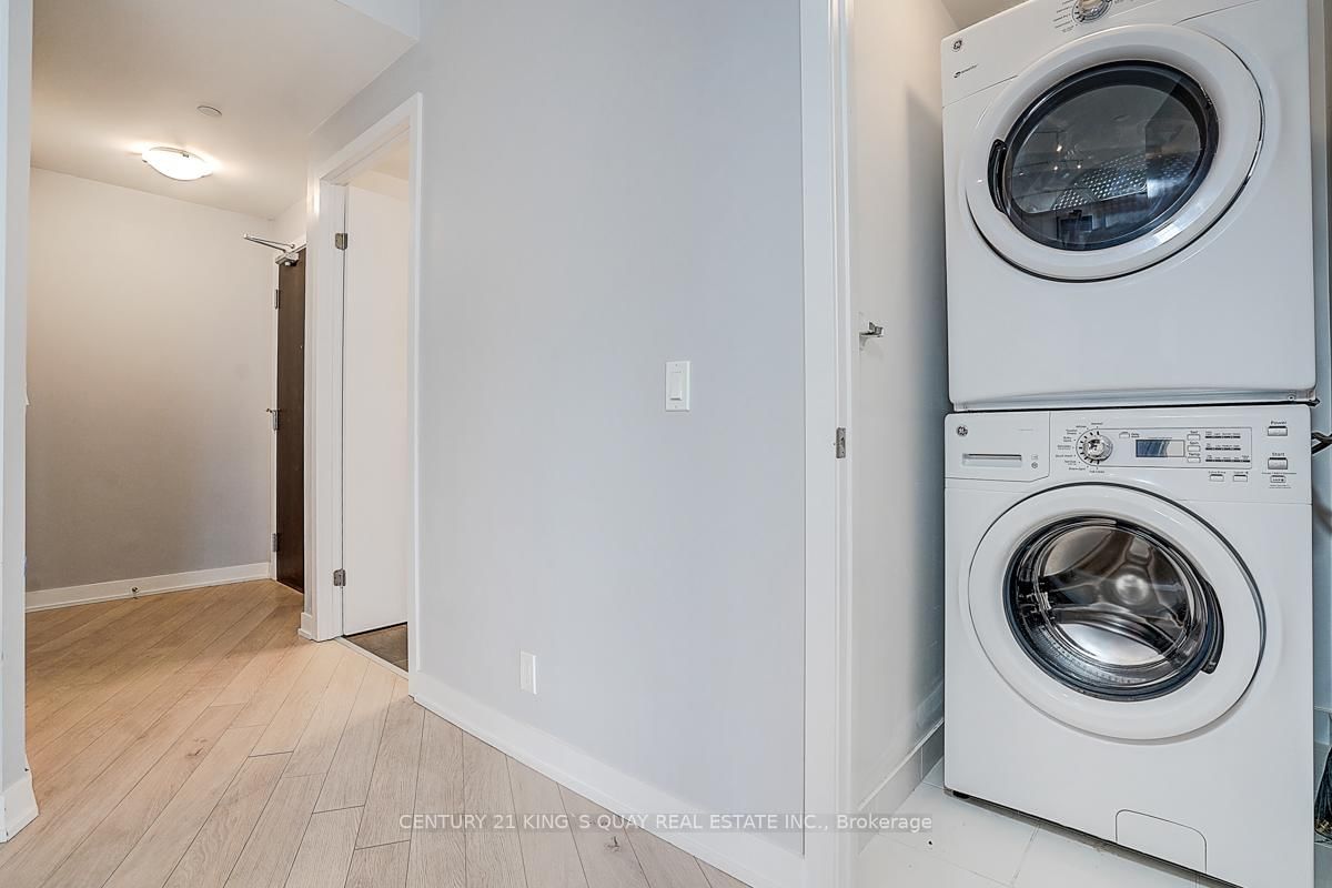 Condo for lease at 2004-10 Park Lawn Road, Toronto, Ontario, M8Y 0H9 - Mimico - MLS: W12991066