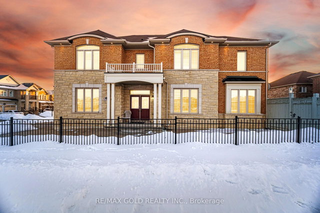 26 Drummondville Drive