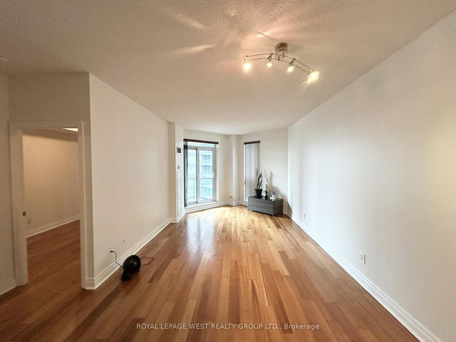 711 - 2119 Lakeshore Boulevard