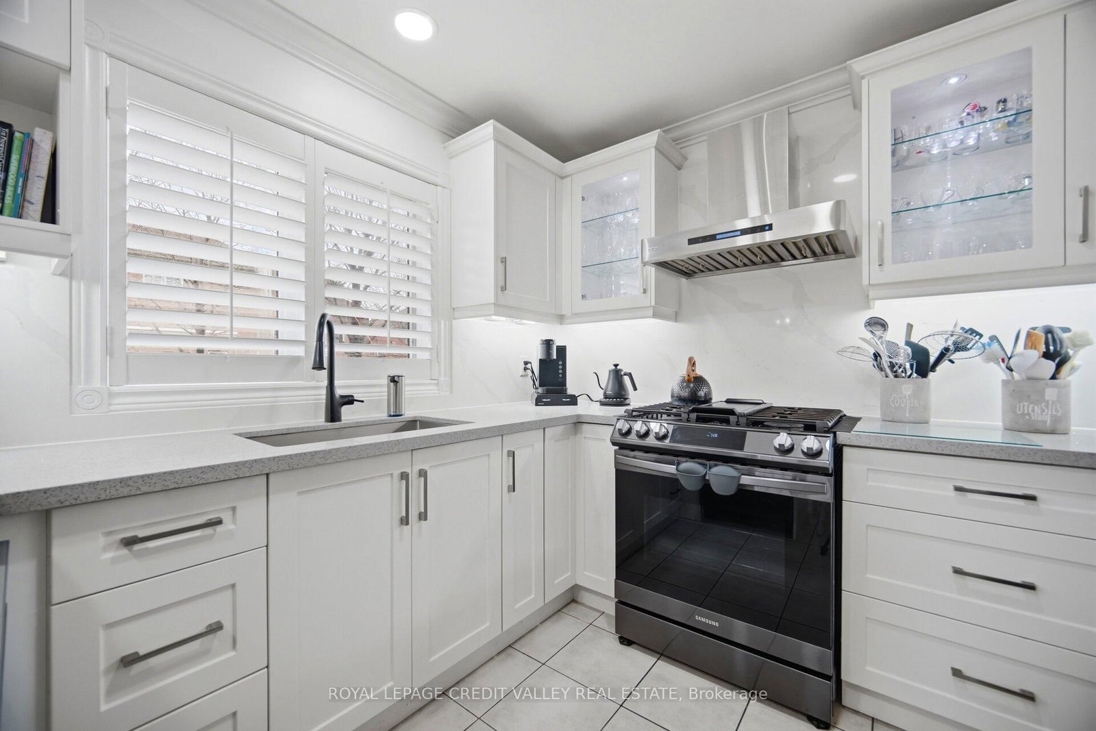 Detached House for sale at 75 Royal Valley Drive, Caledon, Ontario, L7C 1A2 - Rural Caledon - MLS: W12991334