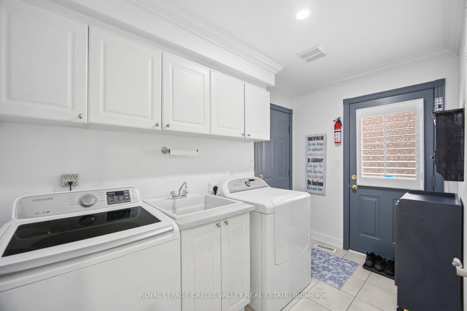 Detached House for sale at 75 Royal Valley Drive, Caledon, Ontario, L7C 1A2 - Rural Caledon - MLS: W12991334