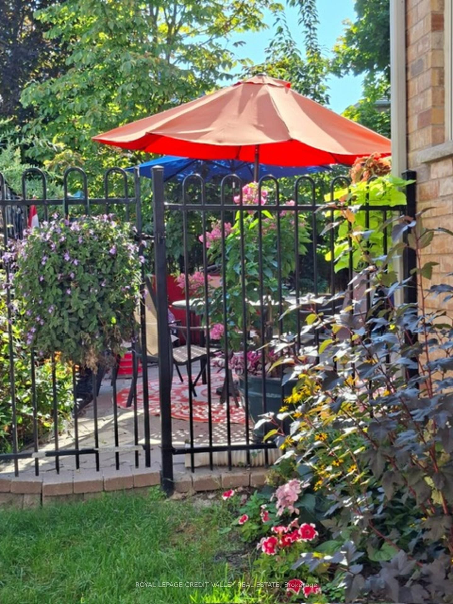 Detached House for sale at 75 Royal Valley Drive, Caledon, Ontario, L7C 1A2 - Rural Caledon - MLS: W12991334