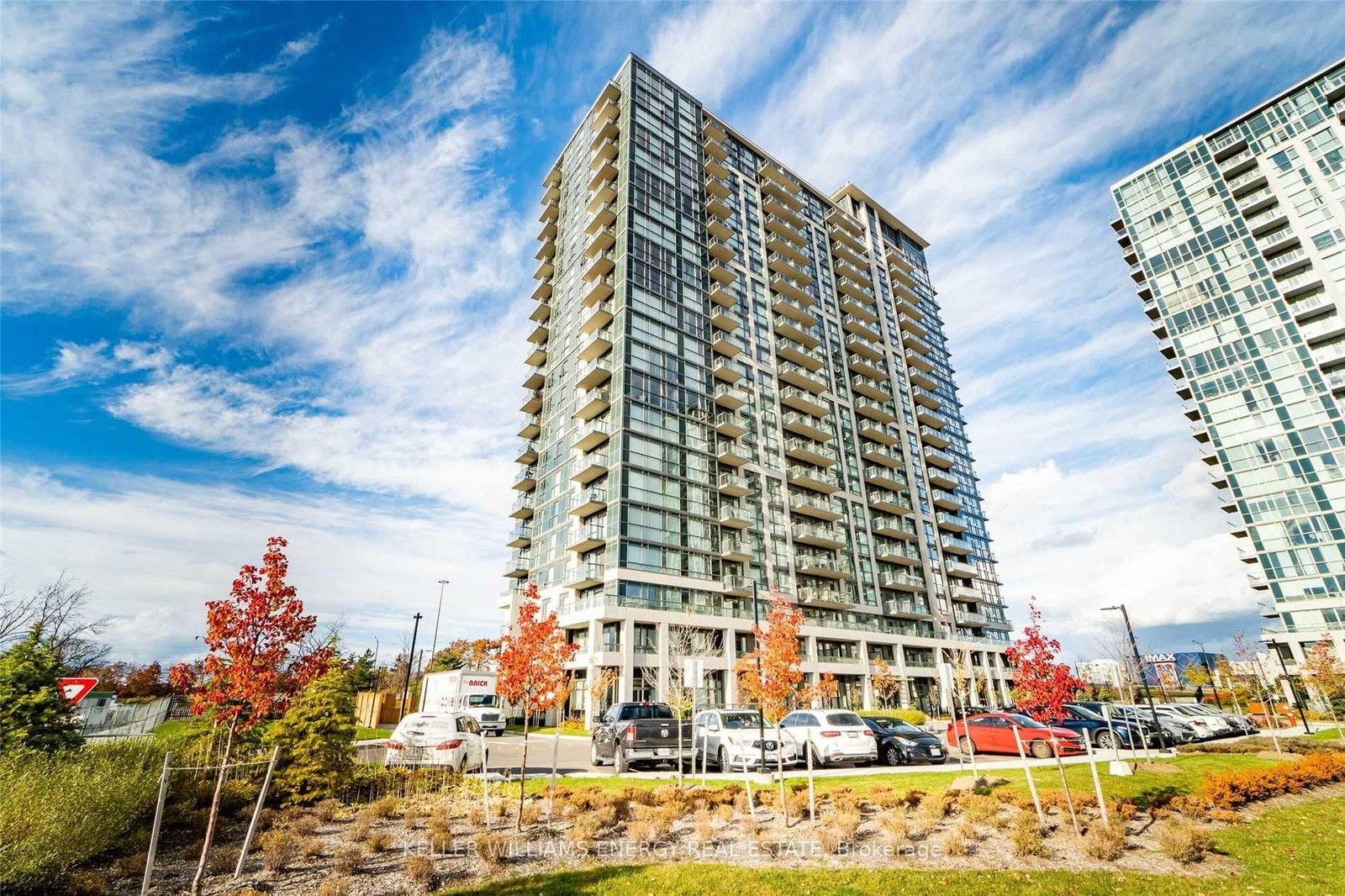 349 Rathburn Road West Road S, Unit 710