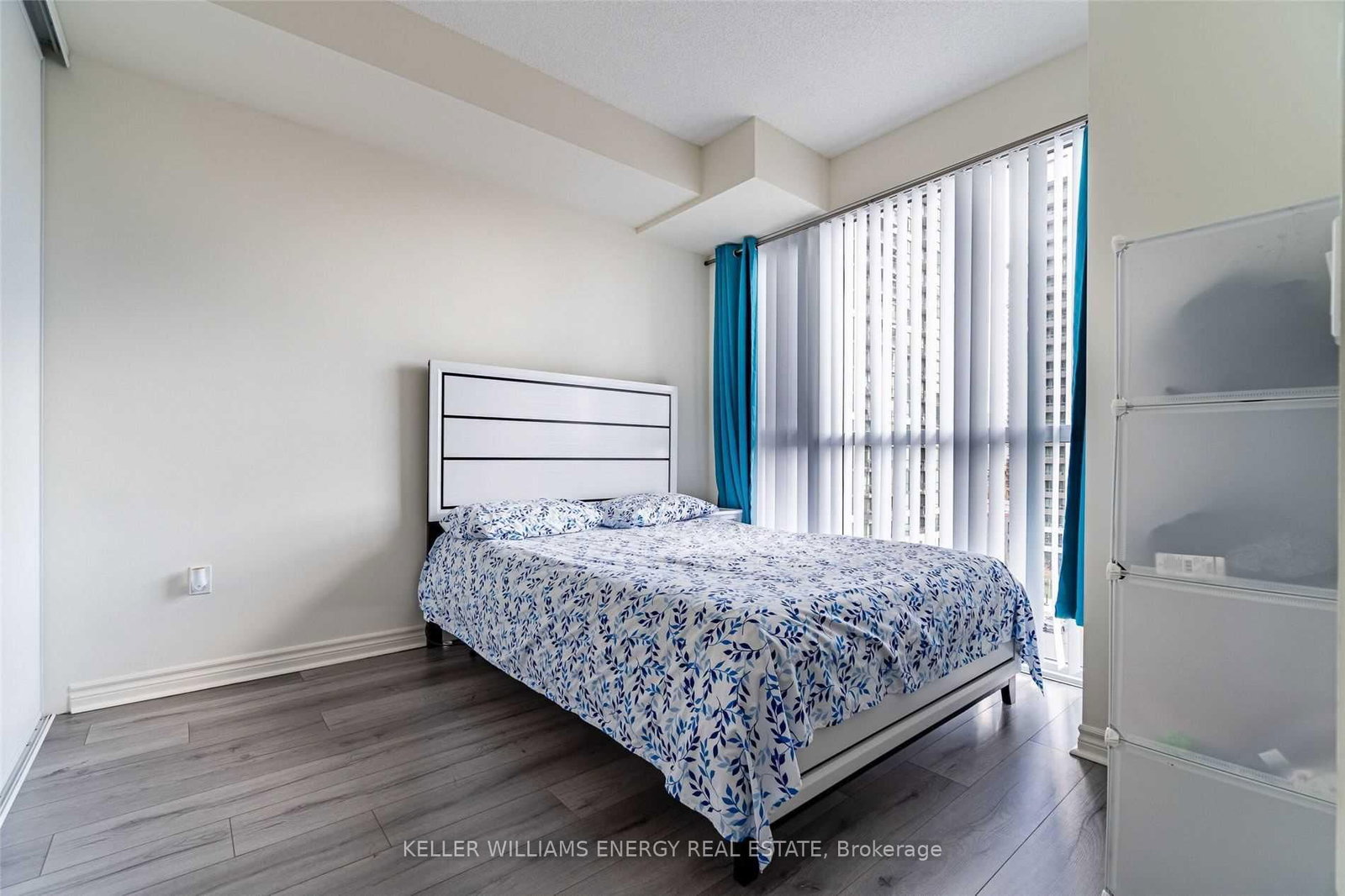 349 Rathburn Road West Road S, Unit 710 - Photo 10