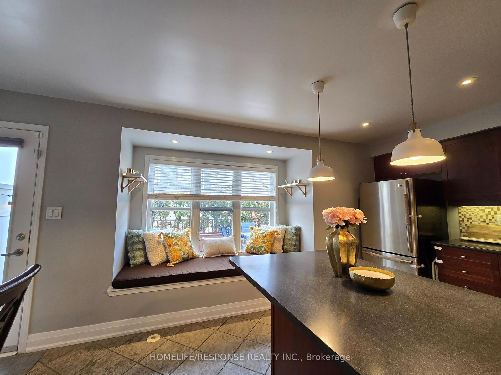 Townhouse for sale at 635 SCOTT Boulevard, Milton, Ontario, L9T 0P2 - Harrison - MLS: W12991480