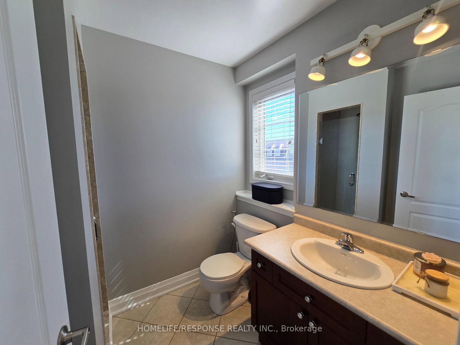 Townhouse for sale at 635 SCOTT Boulevard, Milton, Ontario, L9T 0P2 - Harrison - MLS: W12991480