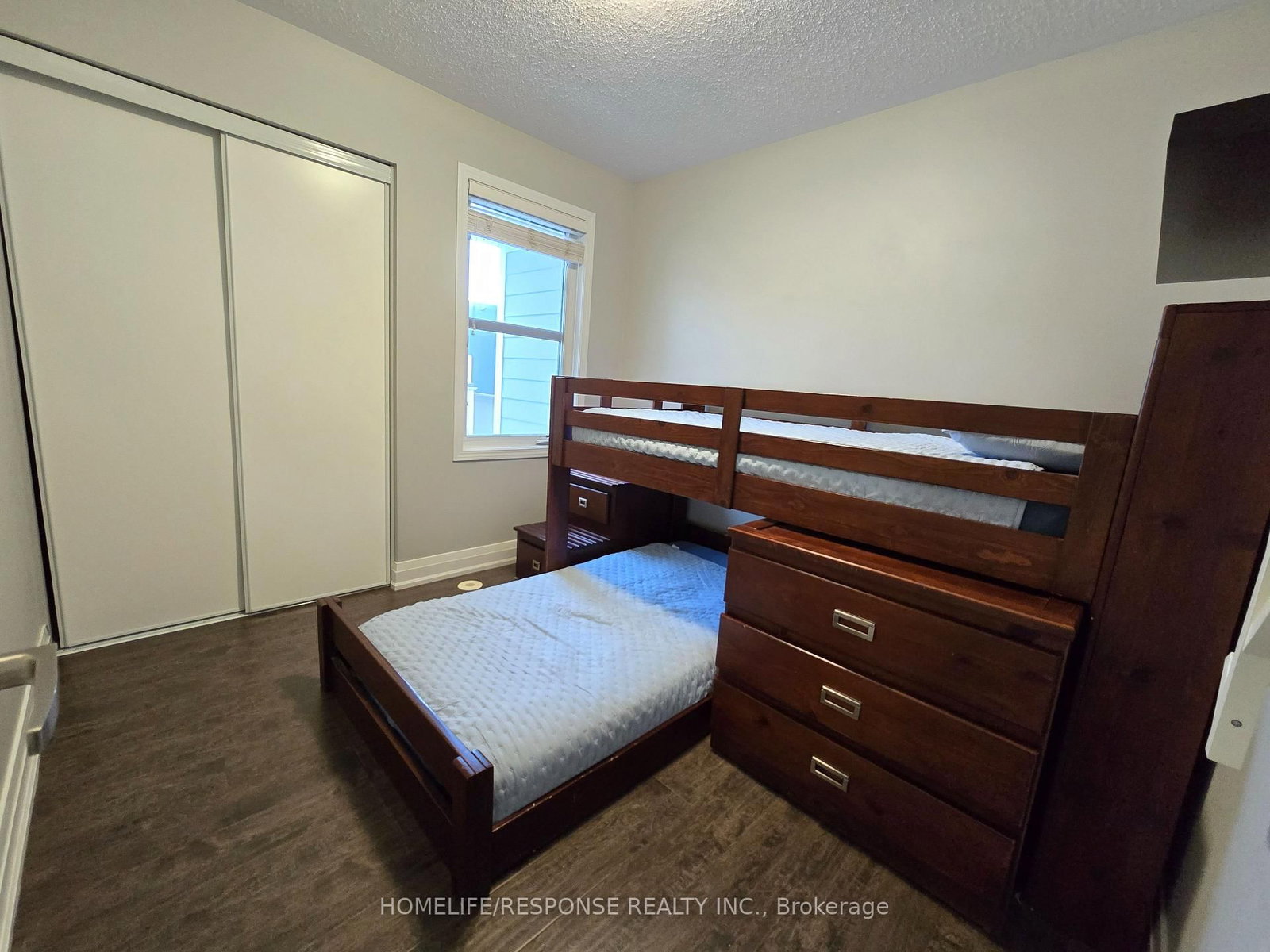 Townhouse for sale at 635 SCOTT Boulevard, Milton, Ontario, L9T 0P2 - Harrison - MLS: W12991480