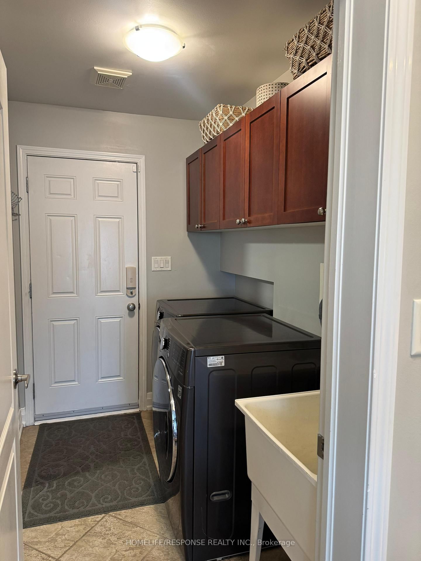 Townhouse for sale at 635 SCOTT Boulevard, Milton, Ontario, L9T 0P2 - Harrison - MLS: W12991480