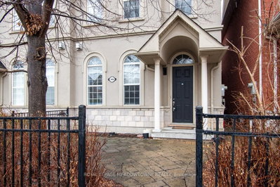 3486 Eglinton Avenue W — photo 3