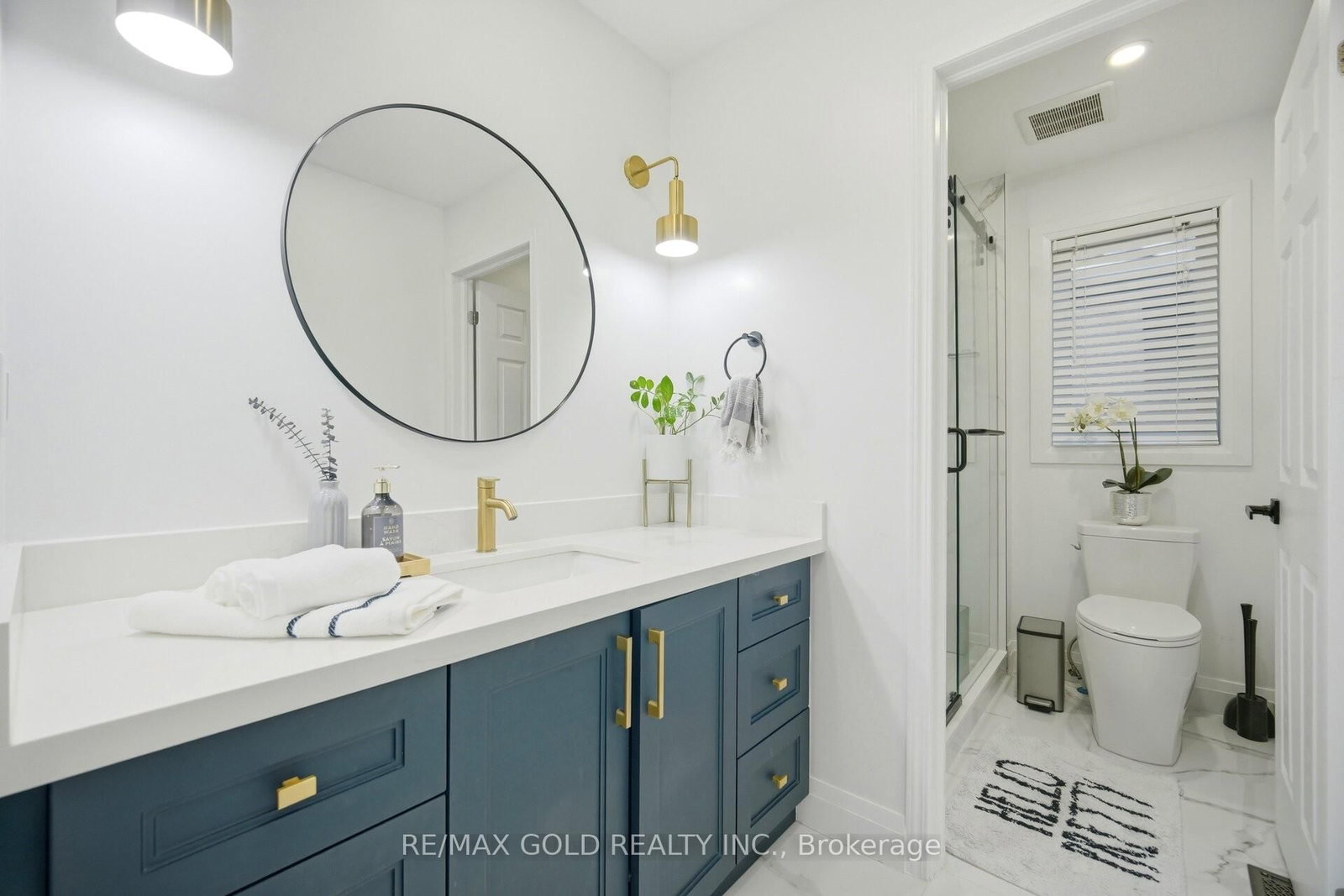 Detached House for sale at 20 Peppermint Close, Brampton, Ontario, L6P 3C7 - Bram East - MLS: W12991590