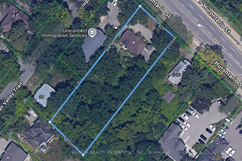 1462 Hurontario St, Mississauga, L5G 3H4 | Image 2