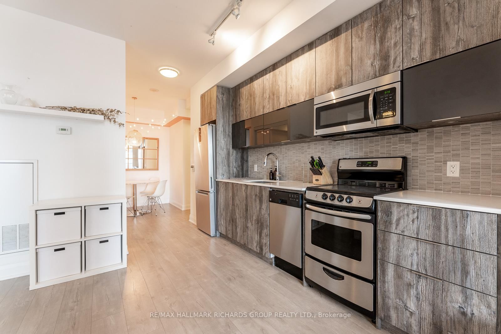 56 Annie Craig Drive, Unit 1407 - Photo 4