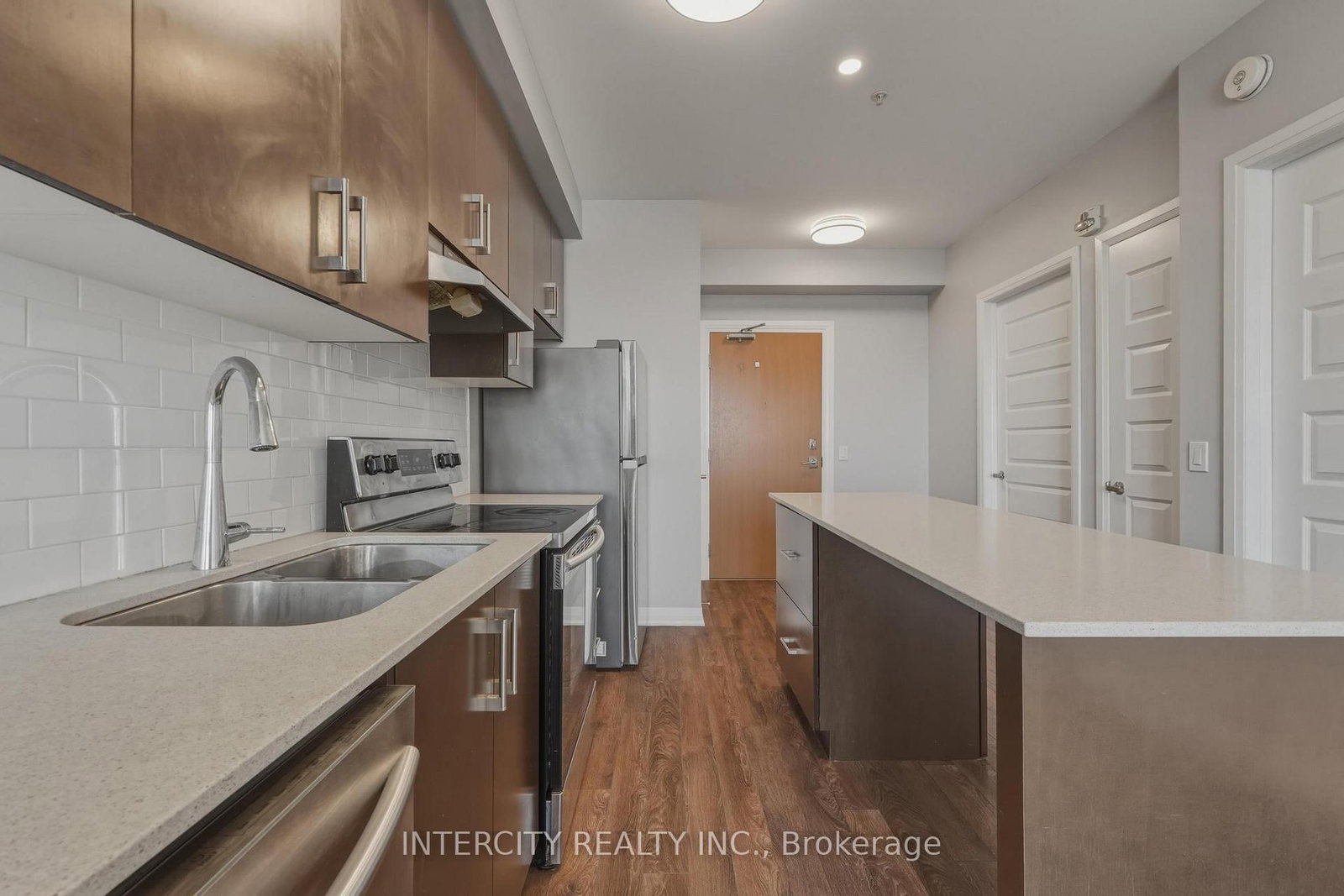 Condo for lease at 504-1105 Leger Way, Milton, Ontario, L9E 1K7 - Ford - MLS: W12991720