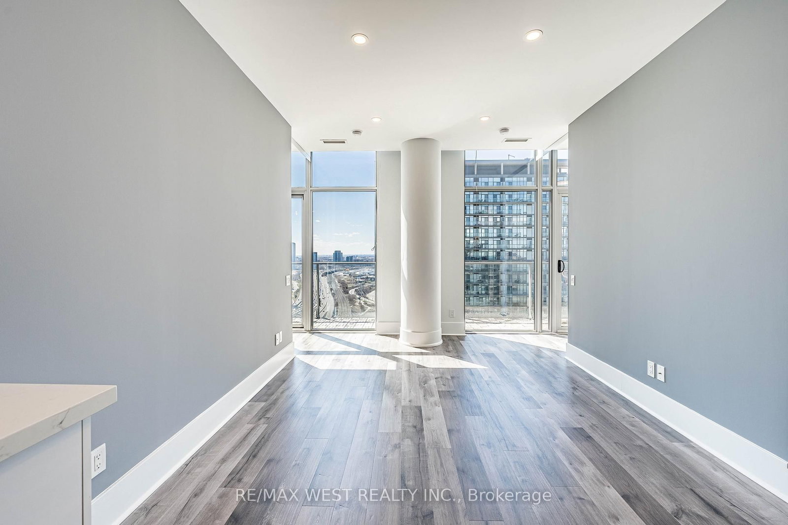 103 The Queens Way, Unit 2906 - Photo 11