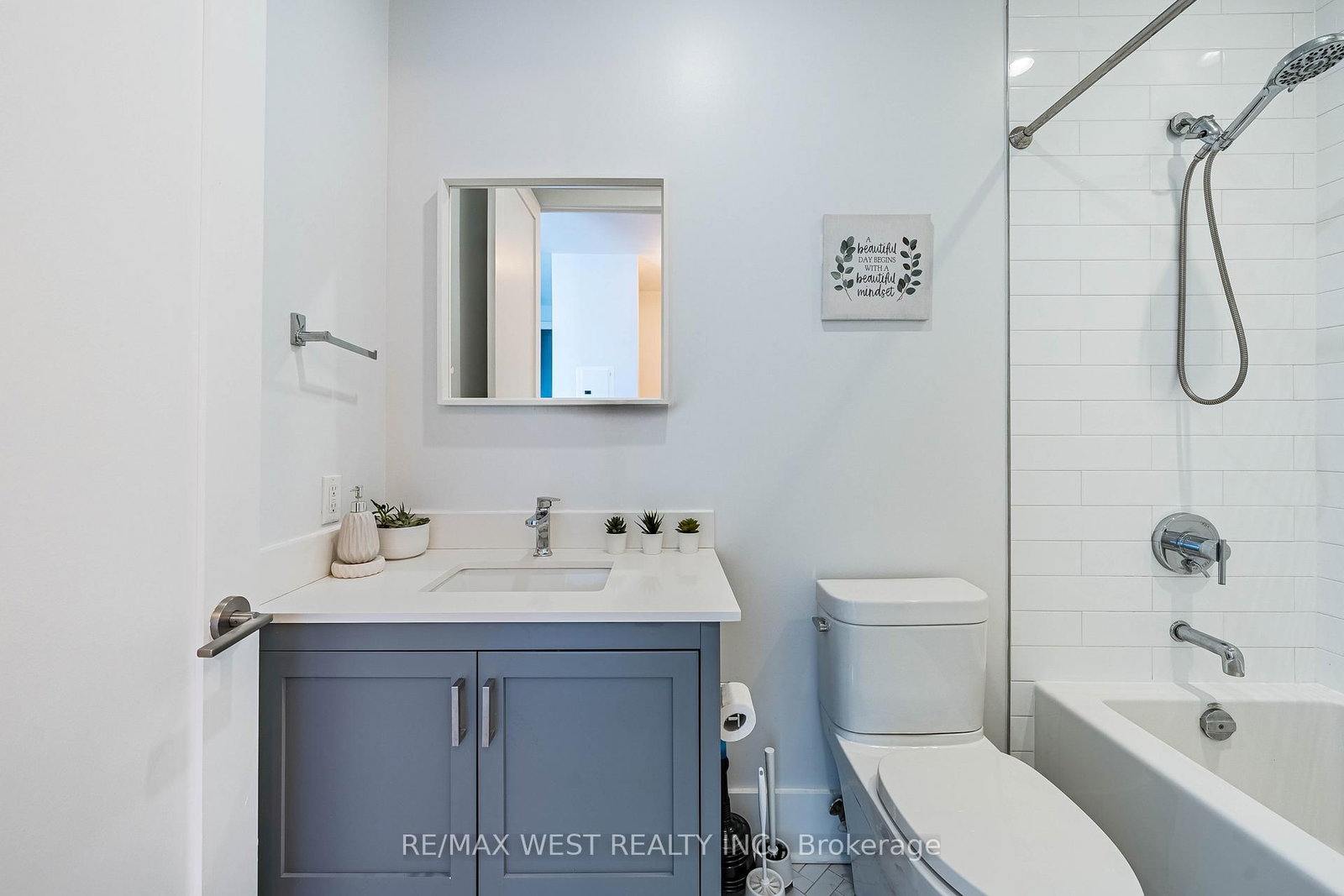 103 The Queens Way, Unit 2906 - Photo 21