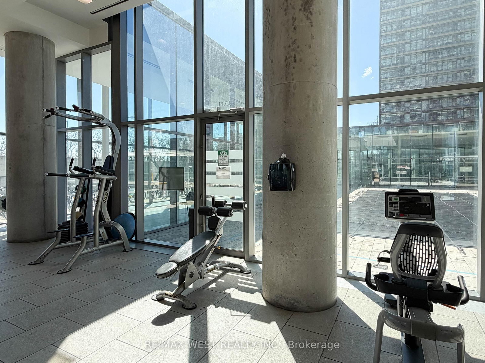 103 The Queens Way, Unit 2906 - Photo 26