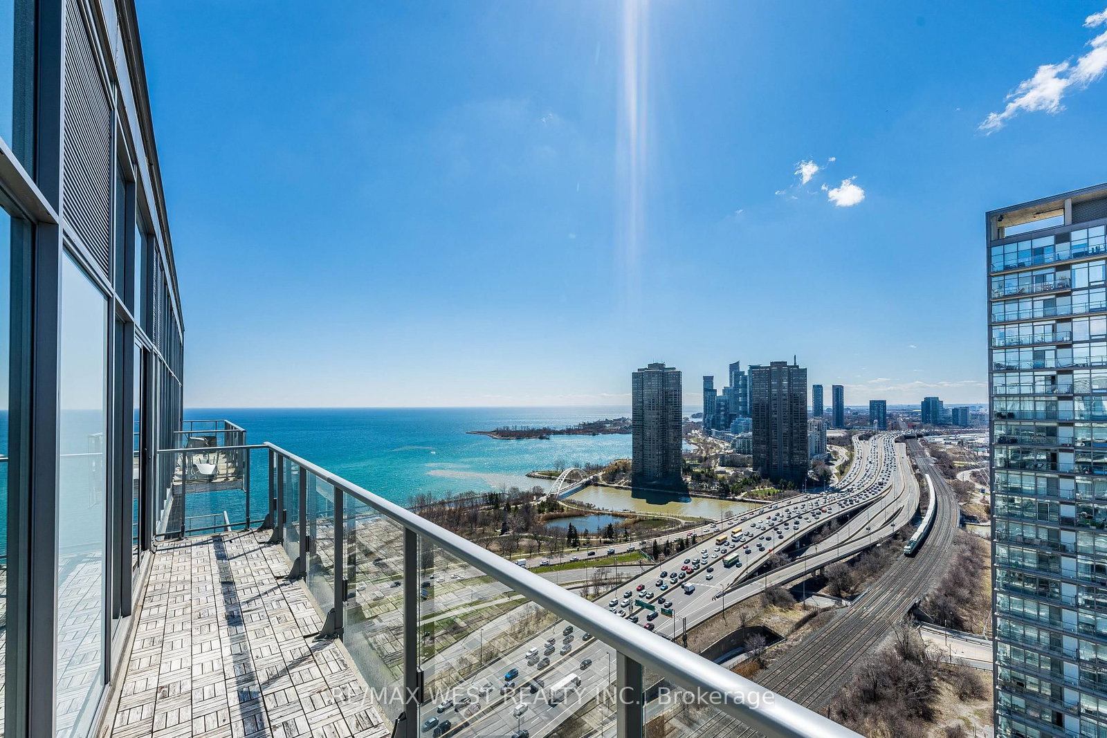 103 The Queens Way, Unit 2906 - Photo 3