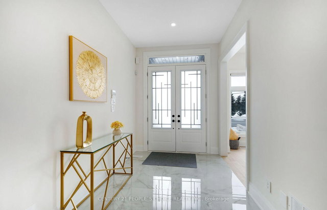 Upper - 8915 Heritage Road