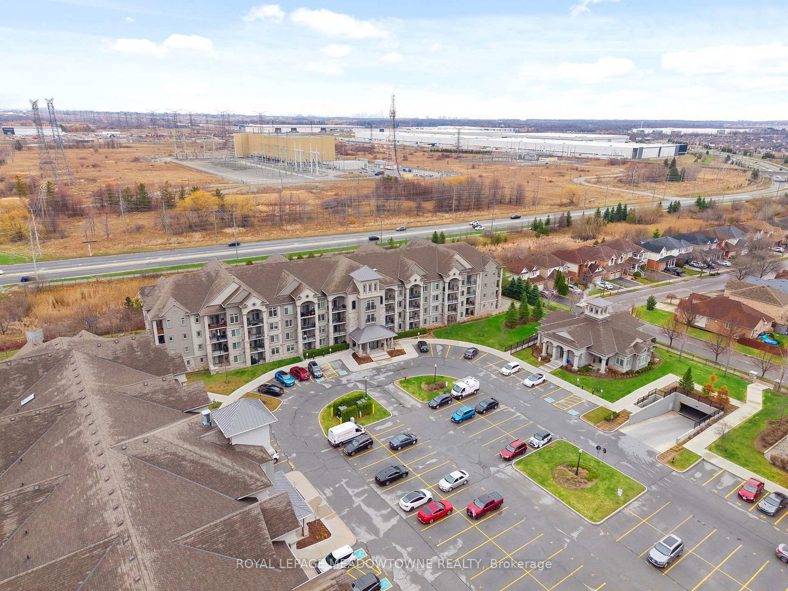 Condo for sale at 310-1470 Main Street, Milton, Ontario, L9T 8W6 - Dempsey - MLS: W12991852