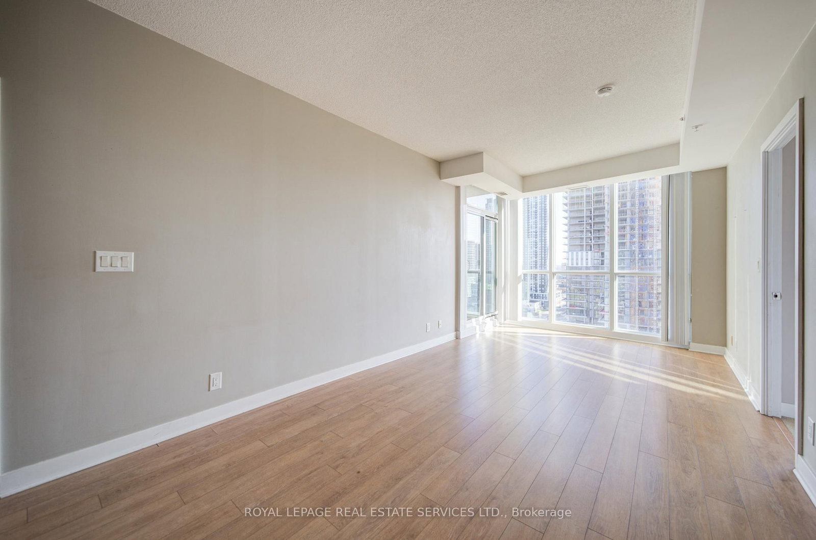 3985 Grand Park Drive, Unit 1601 - Photo 16